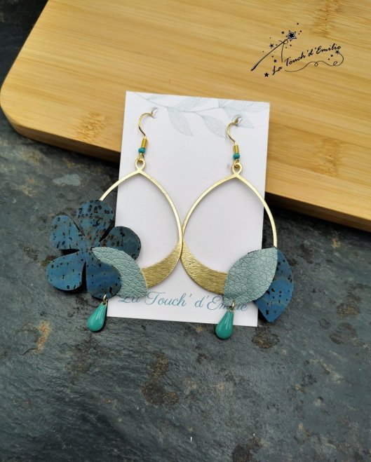 Boucles Hibiscus Décalées Bleu Céleste