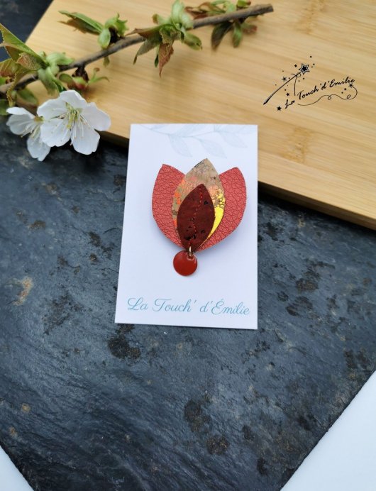Broche Lotus Rouge Punchy