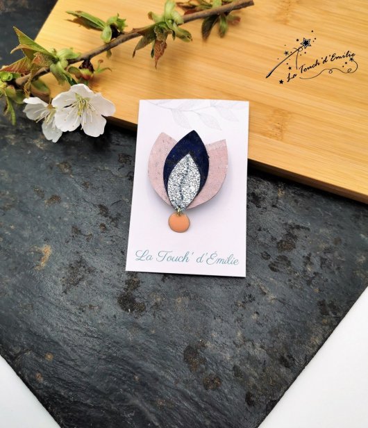 Broche Lotus Rose glacé